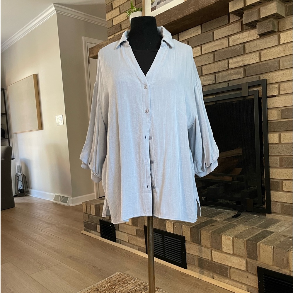 NWT Chambray Blouse - Vestique - Sz Small